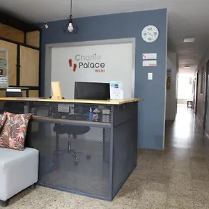 Charlie Palace בית הארחה