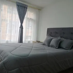  Casa de hóspedes Habitación Privada Cerca Al Aeropuerto Y Terminal Colômbia
