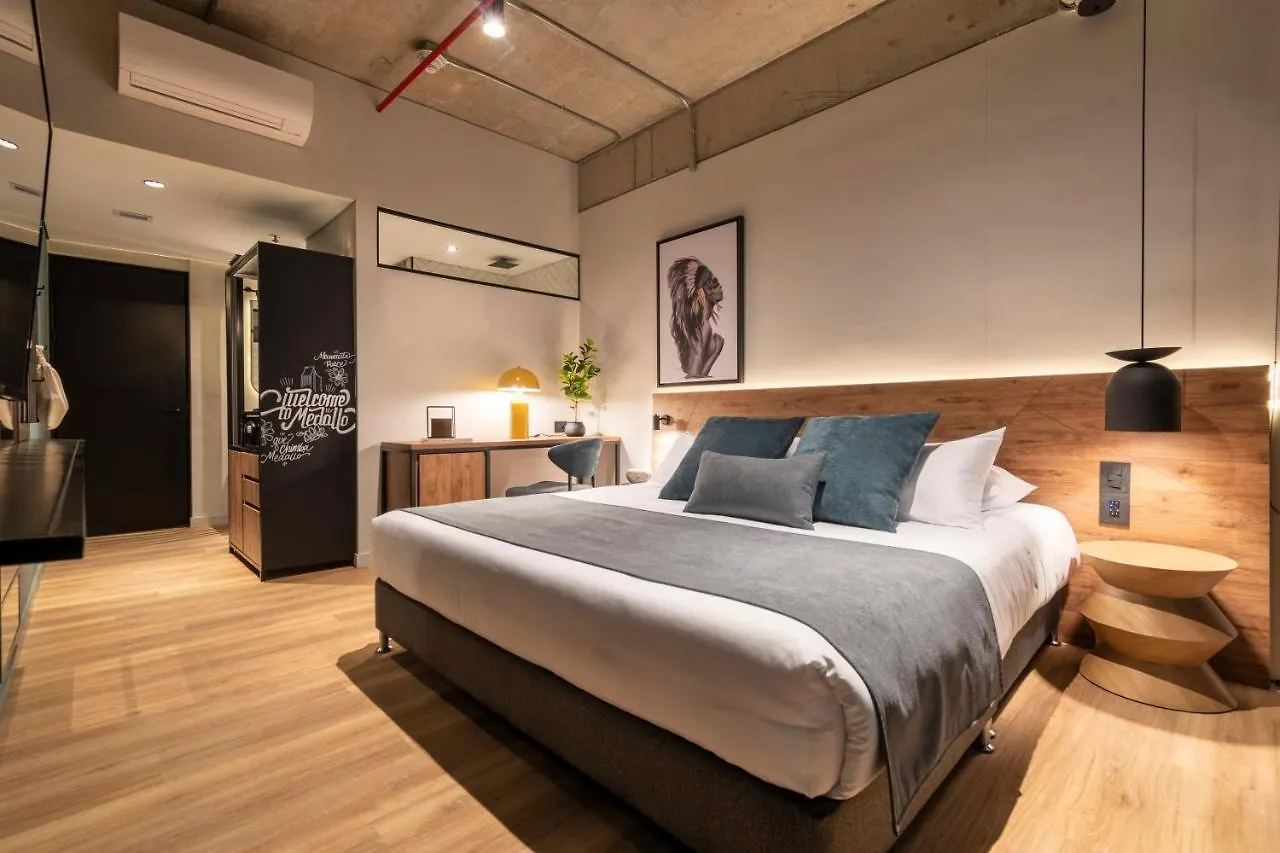 Hashtag 98 Hotel Medellín